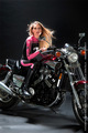 /portfolio/bodypainting_04_tuta-da-moto-per-calendario-bikers-modella-donutella.jpg